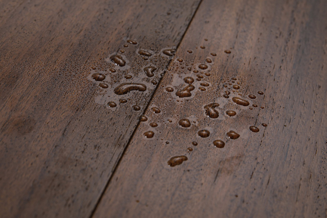 Сделано в Китае Полы из массива дерева OKAN Специально для полов из африканского красного сандалового дерева внутри помещений